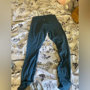 Lululemon blue leggings size 8